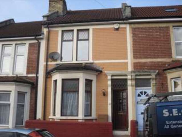  Image of 2 bedroom Terraced house to rent in Elmdale Road Bedminster Bristol BS3 at Elmdale Road Bedminster Bristol, BS3 3JE