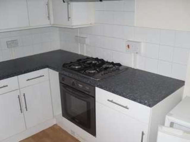  Image of 2 bedroom Terraced house to rent in Elmdale Road Bedminster Bristol BS3 at Elmdale Road Bedminster Bristol, BS3 3JE
