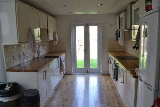  Image of 4 bedroom Detached house to rent in Elverson Road London SE8 at Elverson Road  London, SE8 4JW
