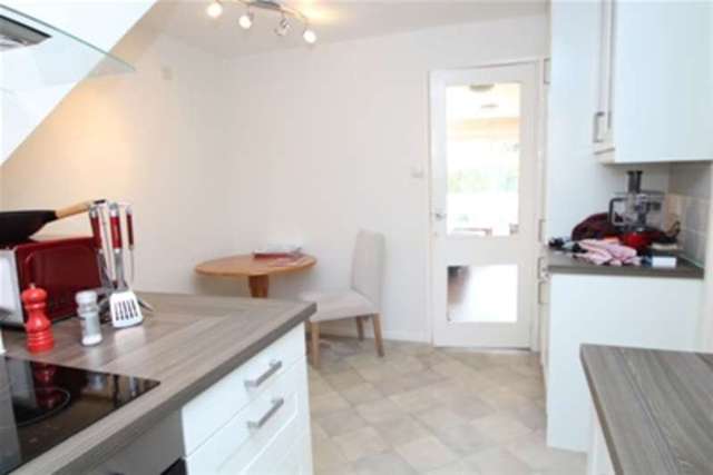  Image of 2 bedroom Maisonette to rent in Engadine Close Croydon CR0 at Croydon, CR0 5UU