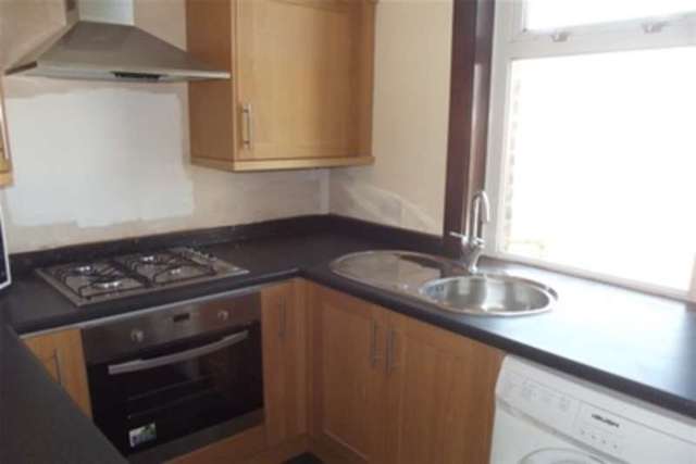  Image of 2 bedroom Flat to rent in Ernest Road Portsmouth PO1 at Portsmouth, PO1 5RD
