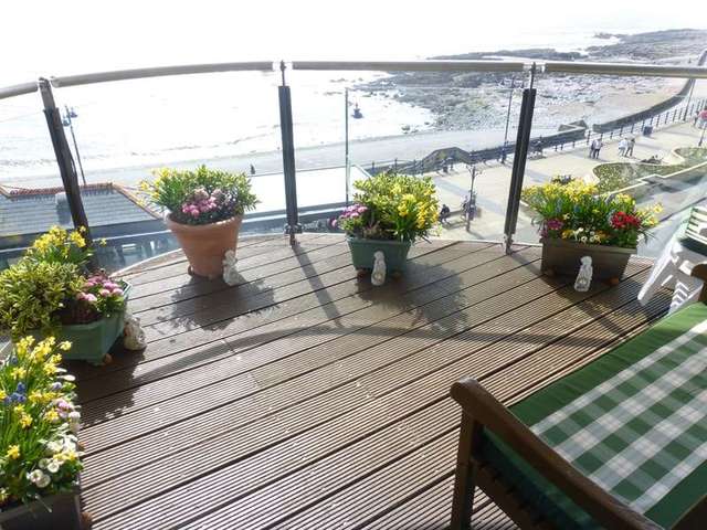  Image of 2 bedroom Apartment for sale in Esplanade Porthcawl CF36 at Porthcawl  Porthcawl, CF36 3YE