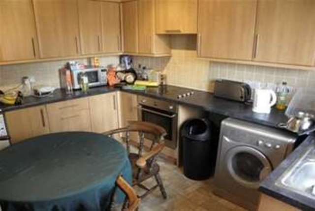  Image of 3 bedroom Detached house to rent in Ewhurst Road Brighton BN2 at Brighton, BN2 4AJ