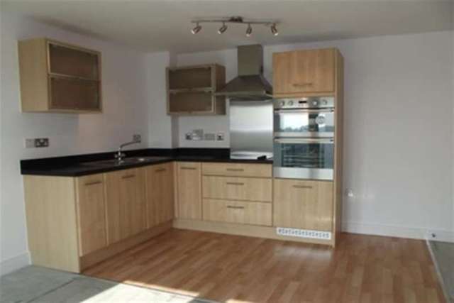  Image of 1 bedroom Flat to rent in Verney Street Exeter EX1 at Exeter, EX1 2FE