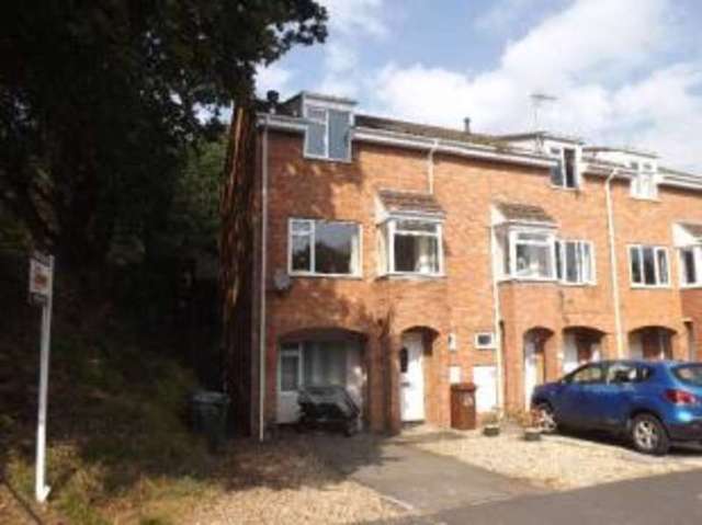  Image of 4 bedroom End of Terrace for sale in Gloucester Road Exeter EX4 at Exeter Devon Exwick, EX4 2JB