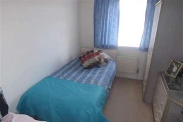  Image of 3 bedroom Detached house to rent in Polmennor Road Falmouth TR11 at Falmouth, TR11 5UX