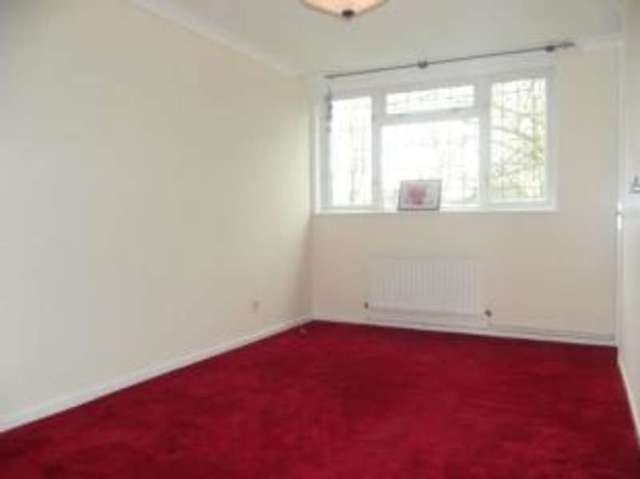  Image of 1 bedroom Flat for sale in Robin Hood Close Farnborough GU14 at Farnborough Hampshire Fox Lane, GU14 8TN