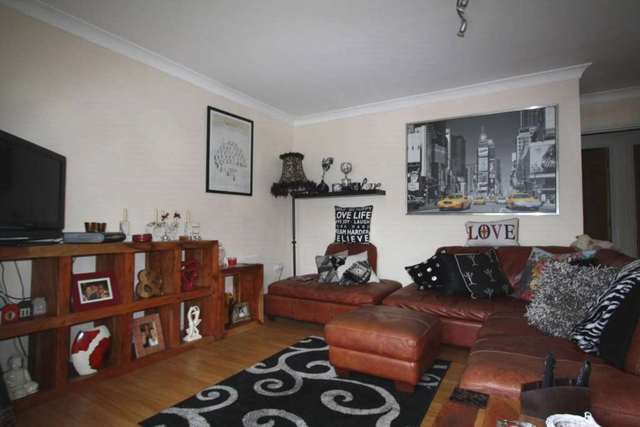  Image of 2 bedroom Apartment to rent in Fearnley Croft Gomersal Cleckheaton BD19 at Fearnley Croft Gomersal Cleckheaton, BD19 4NQ