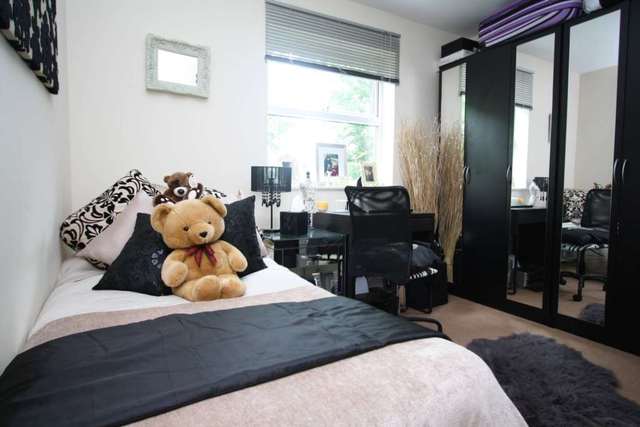  Image of 2 bedroom Apartment to rent in Fearnley Croft Gomersal Cleckheaton BD19 at Fearnley Croft Gomersal Cleckheaton, BD19 4NQ