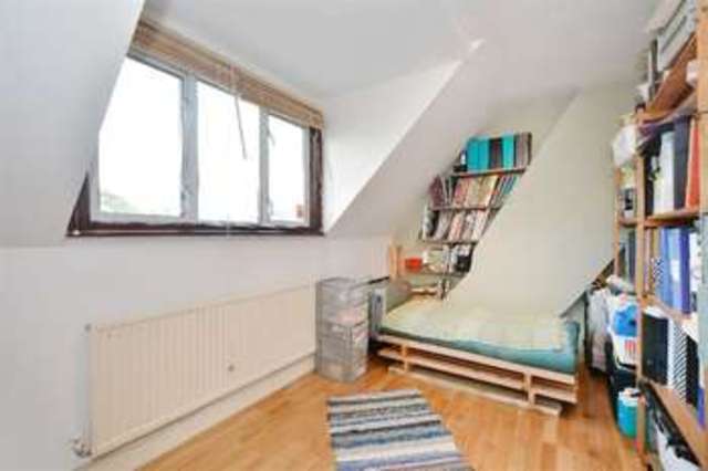  Image of 4 bedroom Property to rent in Finchley Road London NW11 at Finchley Road Golders Green Golders Green, NW11 7PE