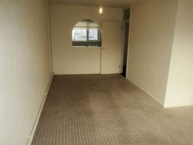  Image of 3 bedroom Flat to rent in Firs Avenue Cardiff CF5 at Firs Avenue Fairwater Cardiff, CF5 3TL