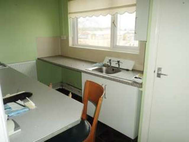  Image of 3 bedroom Flat to rent in Firs Avenue Cardiff CF5 at Firs Avenue Fairwater Cardiff, CF5 3TL