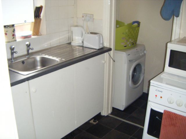  Image of 1 bedroom Ground Flat to rent in Lyttelton Road Stechford Birmingham B33 at Lyttelton Road Stechford Birmingham, B33 8BN