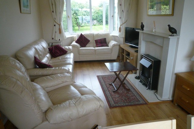  Image of 3 bedroom Bungalow to rent in Flaxman Avenue Chichester PO19 at Chichester, PO19 3LZ