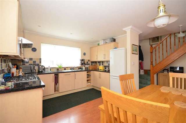  Image of 4 bedroom Detached house for sale in Fleet Way Shalfleet Newport PO30 at Shalfleet Newport Newport, PO30 4PR