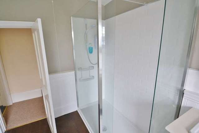  Image of 6 bedroom Detached house to rent in Bridge Street Fordingbridge SP6 at Bridge Street  Fordingbridge, SP6 1AH