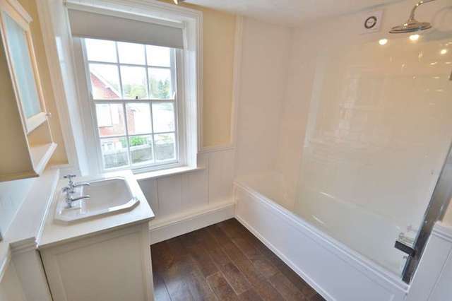  Image of 6 bedroom Detached house to rent in Bridge Street Fordingbridge SP6 at Bridge Street  Fordingbridge, SP6 1AH