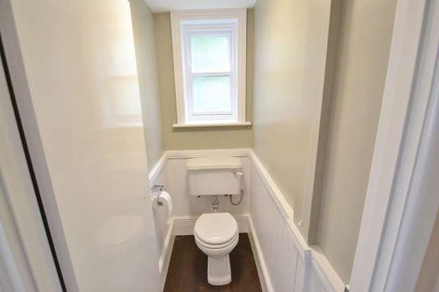  Image of 6 bedroom Detached house to rent in Bridge Street Fordingbridge SP6 at Bridge Street  Fordingbridge, SP6 1AH