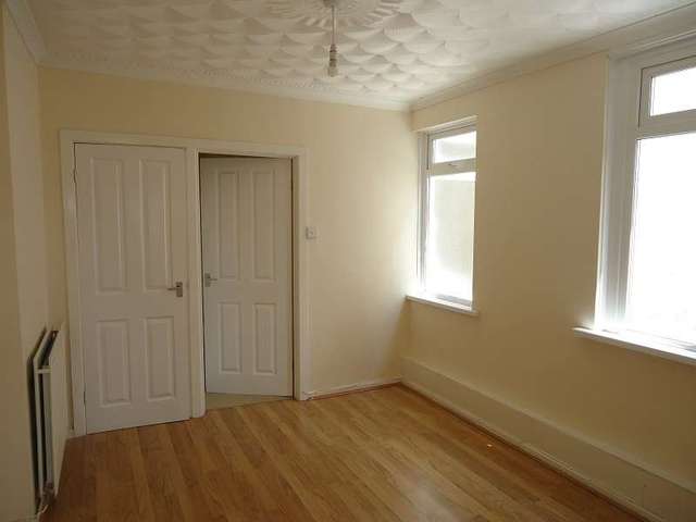  Image of 3 bedroom Terraced house to rent in Forge Road Port Talbot SA13 at Forge Road  Port Talbot, SA13 1PF