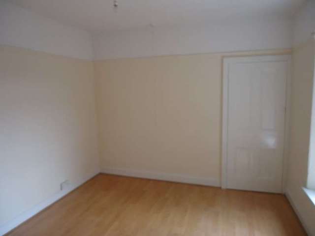  Image of 3 bedroom Terraced house to rent in Forge Road Port Talbot SA13 at Forge Road  Port Talbot, SA13 1PF