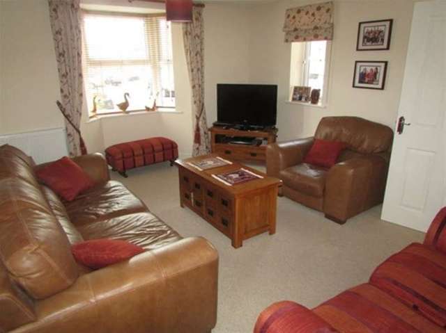  Image of 4 bedroom Detached house for sale in Fowen Close Street BA16 at Street, BA16 0FY