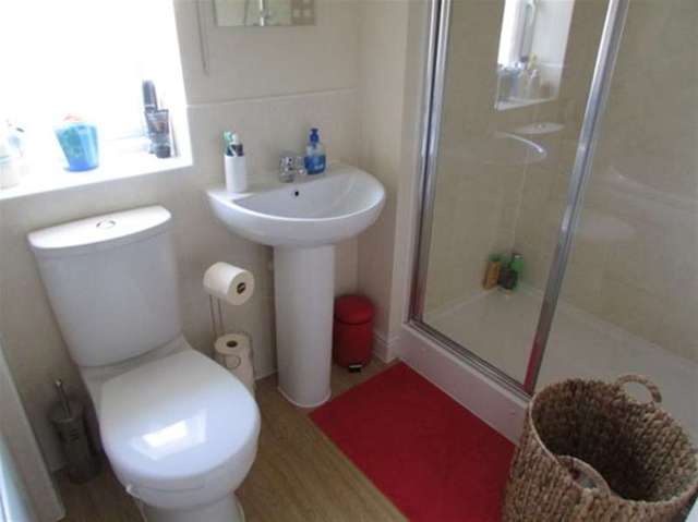 Image of 4 bedroom Detached house for sale in Fowen Close Street BA16 at Street, BA16 0FY