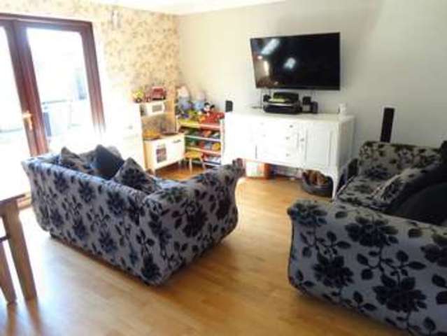  Image of 2 bedroom Flat for sale in Franklin Road Worthing BN13 at Franklin Road  Worthing, BN13 2UA