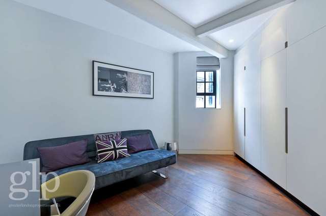  Image of 3 bedroom Apartment to rent in Frederick Close London W2 at Frederick Close Hyde Park London, W2 2HD