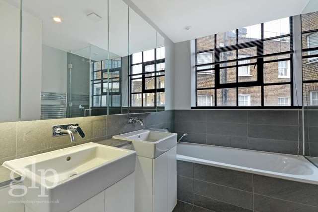  Image of 3 bedroom Apartment to rent in Frederick Close London W2 at Frederick Close Hyde Park London, W2 2HD