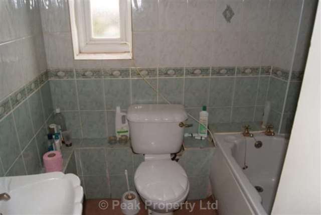  Image of 1 bedroom House Share to rent in Frettons Basildon SS14 at Frettons  Basildon  Basildon, SS14 1QN