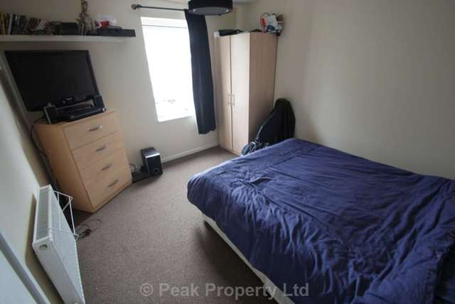  Image of 1 bedroom House Share to rent in Frettons Basildon SS14 at Frettons  Basildon  Basildon, SS14 1QN