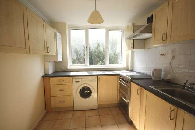  Image of 2 bedroom Flat to rent in Galsworthy Road Norbiton Kingston upon Thames KT2 at Surrey  Kingston Upon Thames, KT2 7BP