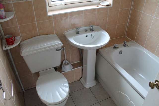  Image of 1 bedroom Flat to rent in Garry Drive Paisley PA2 at Garry Drive  Paisley, PA2 9BZ