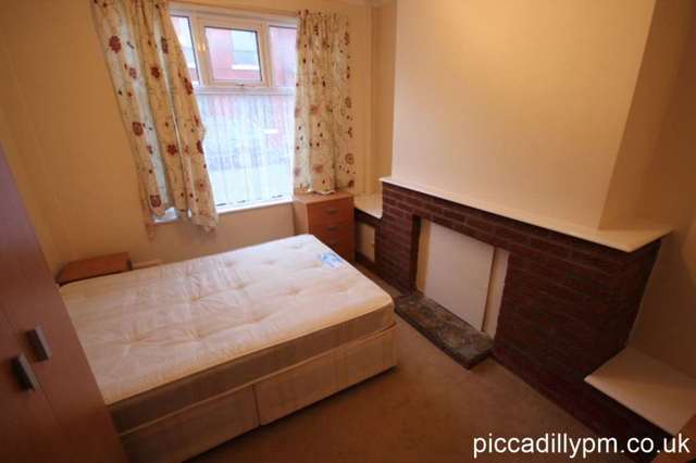  Image of 4 bedroom Detached house to rent in Gascoyne Street Manchester M14 at Gascoyne Street Rusholme Manchester, M14 4FU