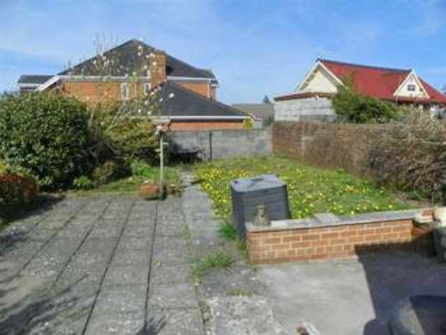  Image of 3 bedroom Property for sale in Gelli Road Llanelli SA14 at Gelli Road Llanelli Llanelli, SA14 9AB