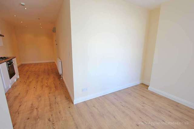  Image of Studio flat to rent in George Street Croydon CR0 at Croydon  Croydon, CR0 1LD