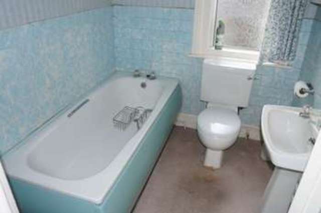  Image of 3 bedroom Terraced house for sale in George Street Eastleigh SO50 at George Street  Eastleigh, SO50 9BU