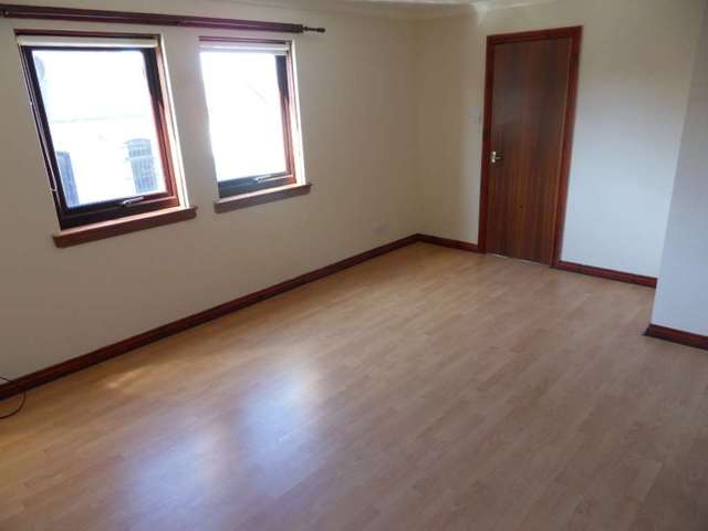  Image of 2 bedroom Flat to rent in George Street Johnstone PA5 at George Street  Johnstone, PA5 8SL