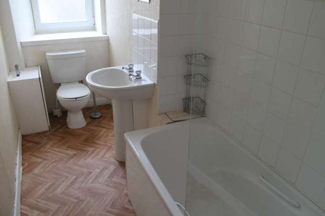  Image of 1 bedroom Flat to rent in Glasgow Road Paisley PA1 at Glasgow Road (  Paisley, PA1 3PN