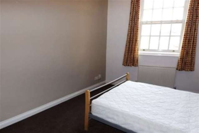  Image of 2 bedroom Penthouse to rent in Cavendish Street Sheffield S3 at Sheffield, S3 7RZ