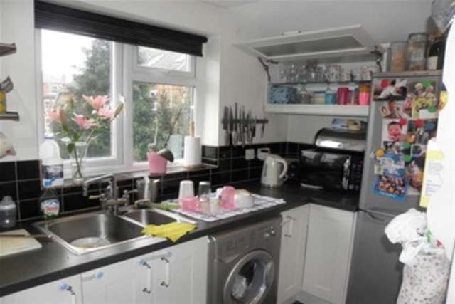  Image of 2 bedroom Flat to rent in Goldstone Road Hove BN3 at Hove, BN3 3RP
