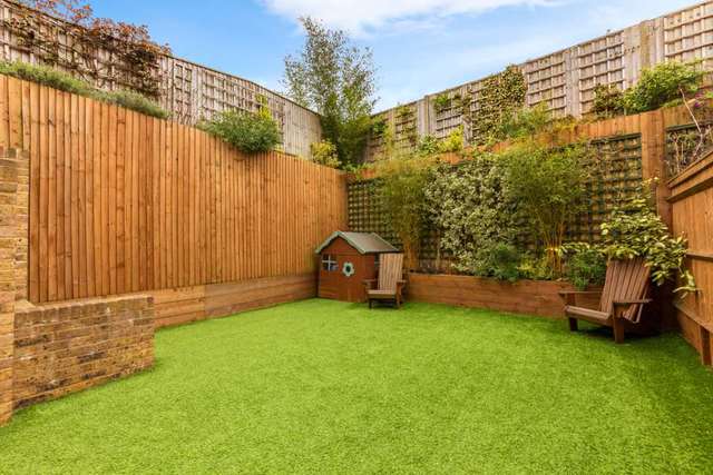  Image of 5 bedroom Detached house for sale in Gossoms End Berkhamsted HP4 at Jacobs Villas Gossoms End Berkhamsted, HP4 1DD