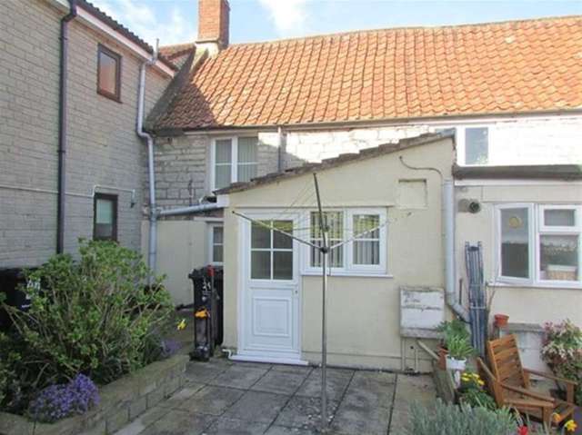 Image of 1 bedroom Terraced house for sale in Goswell Road Street BA16 at Street, BA16 0JG