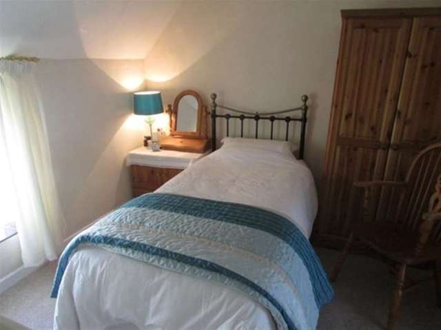  Image of 1 bedroom Terraced house for sale in Goswell Road Street BA16 at Street, BA16 0JG