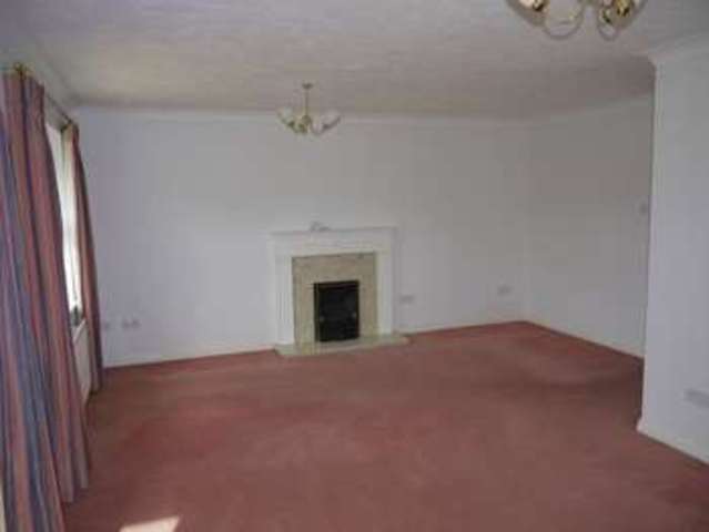  Image of 3 bedroom Detached house to rent in Grangefields Street BA16 at Grangefields  Street, BA16 0HT