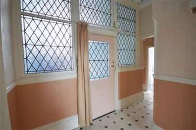  Image of 2 bedroom Flat for sale in Greenbank Drive Sefton Park Liverpool L17 at Greenbank Drive Sefton Park Liverpool, L17 1AN