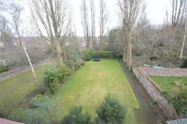  Image of 2 bedroom Flat for sale in Greenbank Drive Sefton Park Liverpool L17 at Greenbank Drive Sefton Park Liverpool, L17 1AN