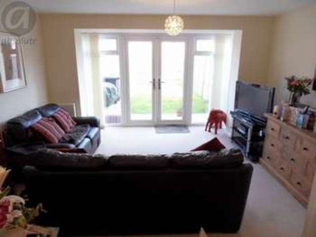  Image of 3 bedroom Terraced house for sale in Greenkeepers Road Biddenham Bedford MK40 at Greenkeepers Road Great Denham Bedford, MK40 4GW