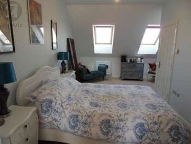  Image of 3 bedroom Terraced house for sale in Greenkeepers Road Biddenham Bedford MK40 at Greenkeepers Road Great Denham Bedford, MK40 4GW