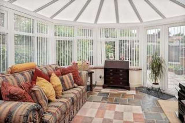  Image of 5 bedroom Detached house for sale in The Croft Haddenham Aylesbury HP17 at The Croft Haddenham Aylesbury, HP17 8AS